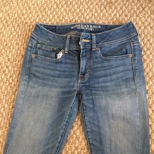 American eagle blue jeans